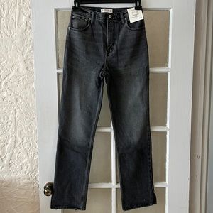 Abercrombie “The 90’s Straight, Ultra High Rise” jeans in grey!